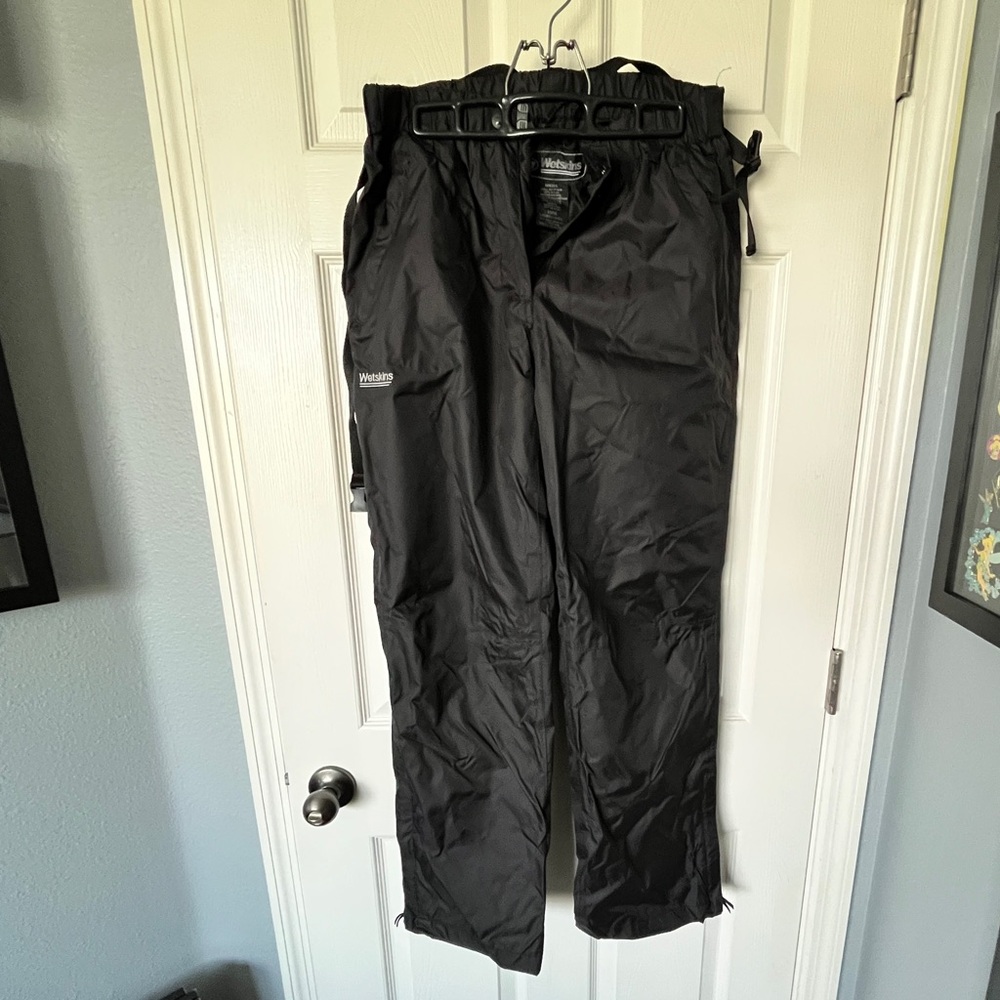 NWOT Wetskins wind/rain pants - M